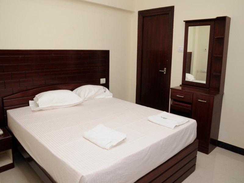 Hotel Suganthi Residency Tiruchirappalli Zewnętrze zdjęcie