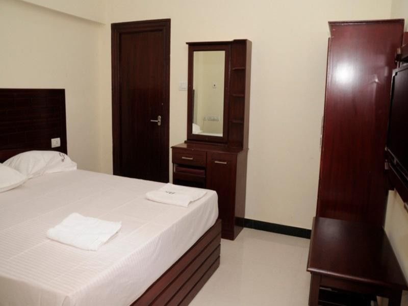 Hotel Suganthi Residency Tiruchirappalli Zewnętrze zdjęcie