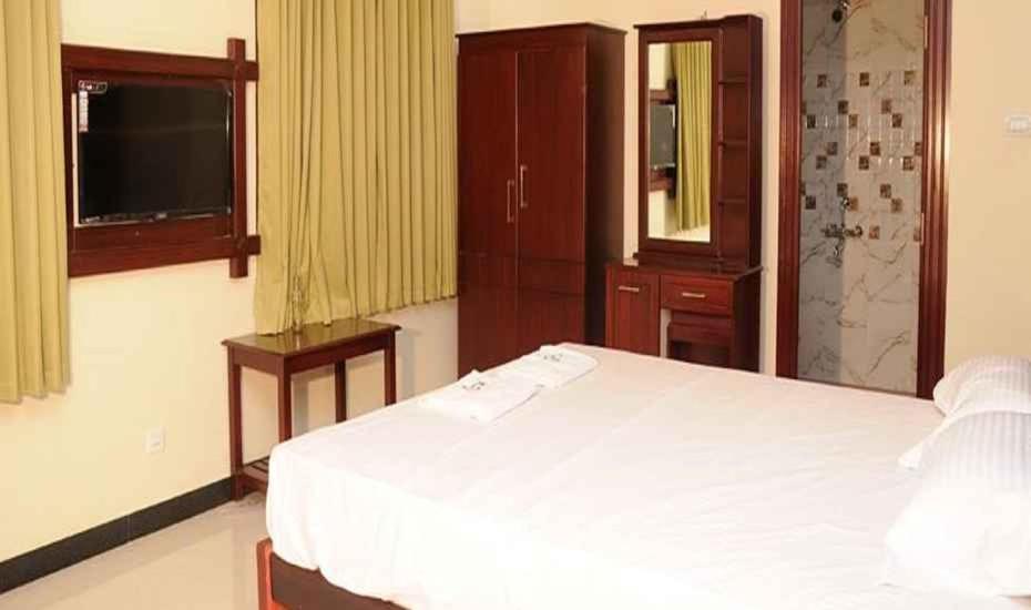 Hotel Suganthi Residency Tiruchirappalli Zewnętrze zdjęcie