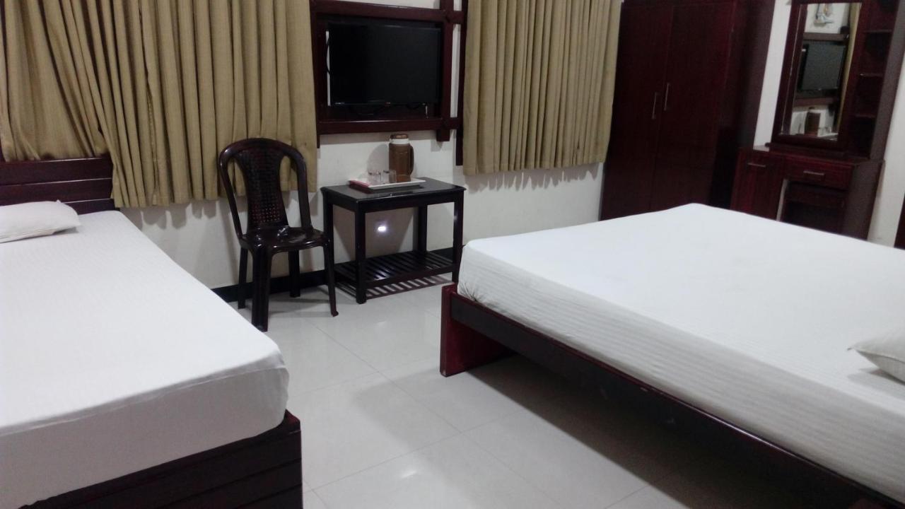 Hotel Suganthi Residency Tiruchirappalli Zewnętrze zdjęcie